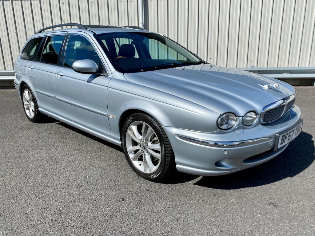 View JAGUAR X-TYPE SOVEREIGN ESTATE 2.2 DIESEL