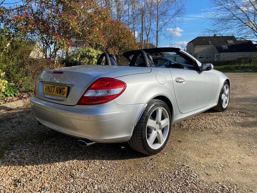 MERCEDES-BENZ SLK