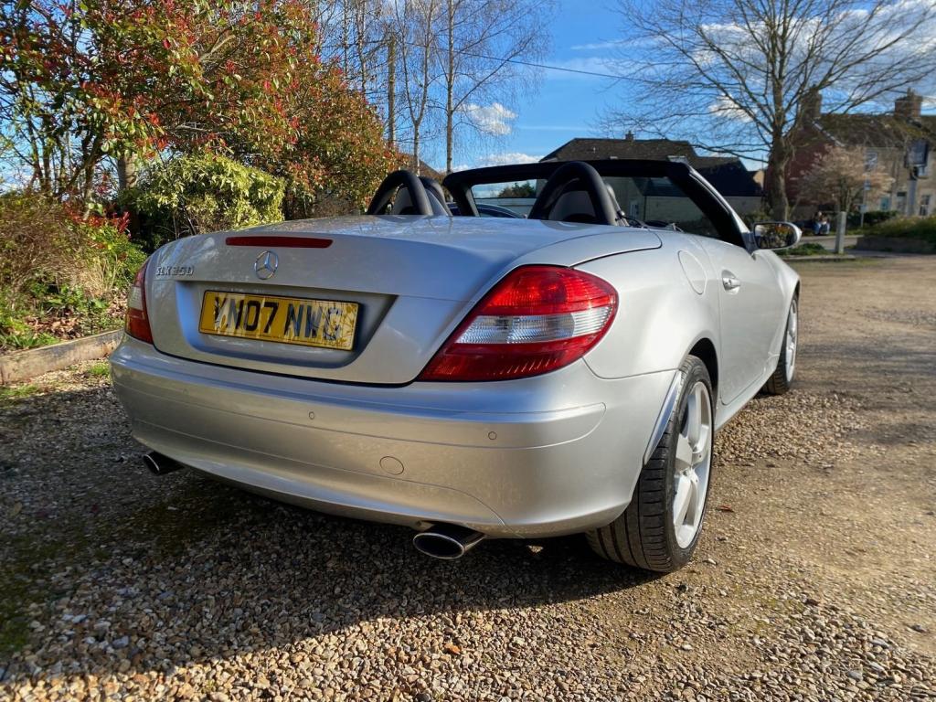MERCEDES-BENZ SLK