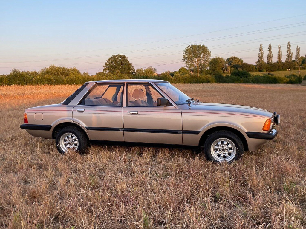 FORD CORTINA