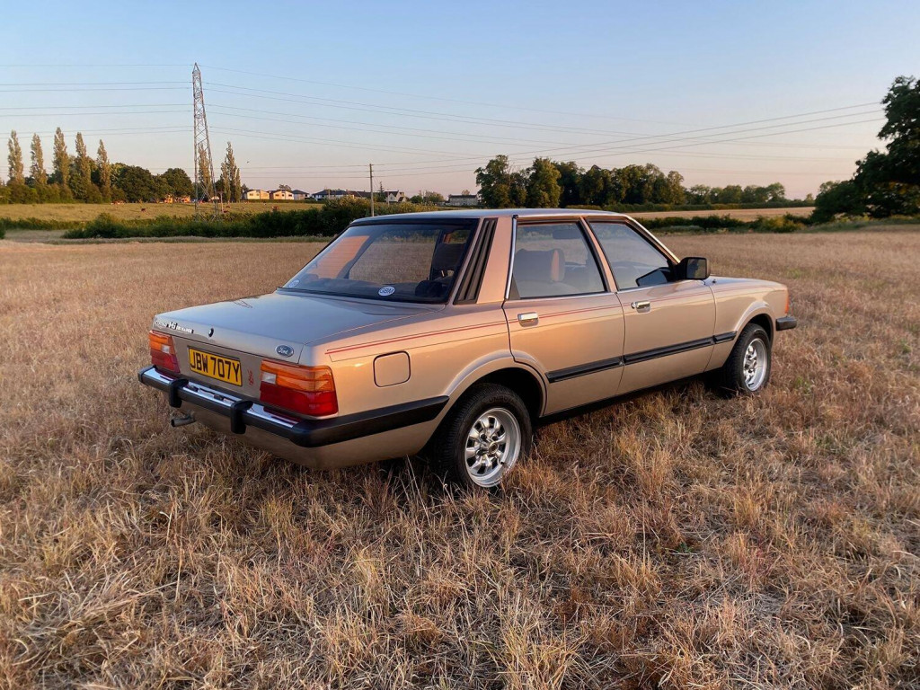 FORD CORTINA
