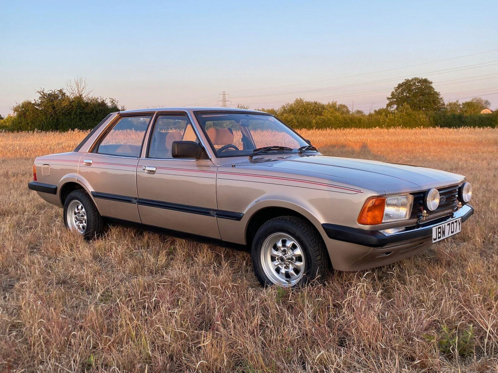 FORD CORTINA