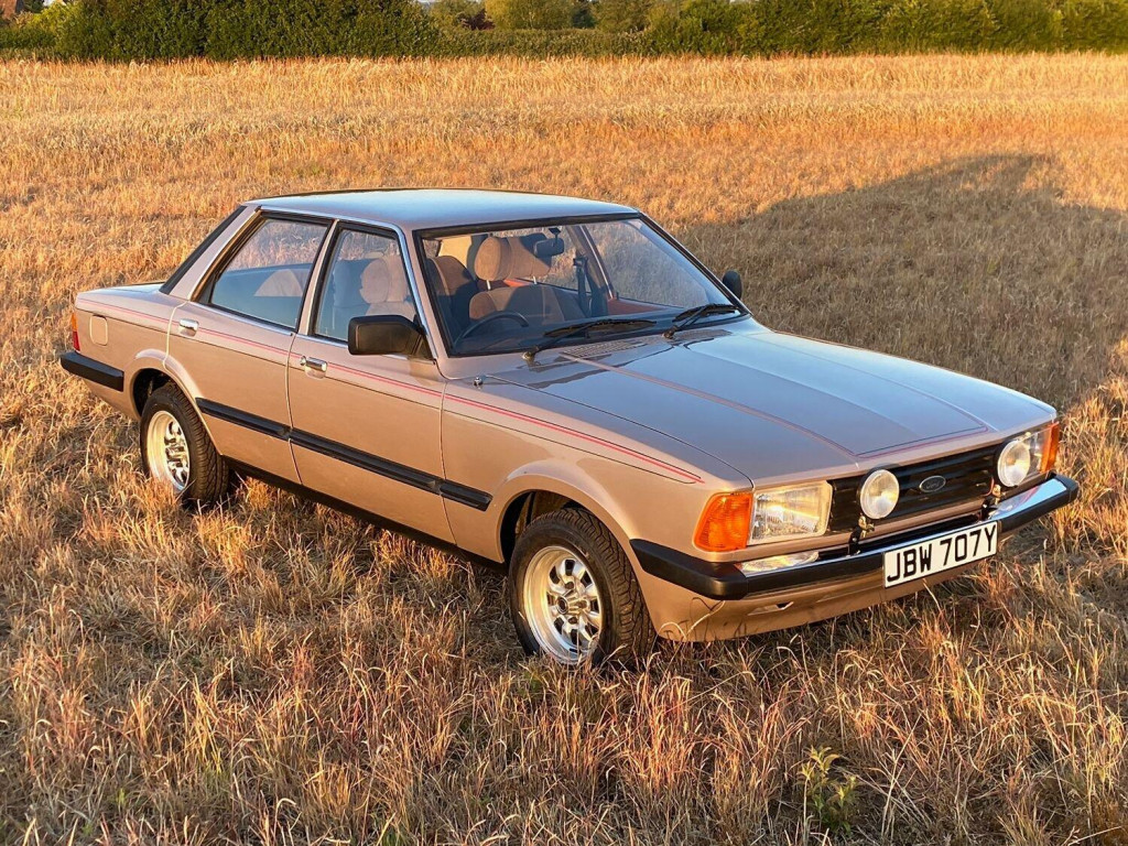 View FORD CORTINA MK5 1.6 CRUSADER SALOON