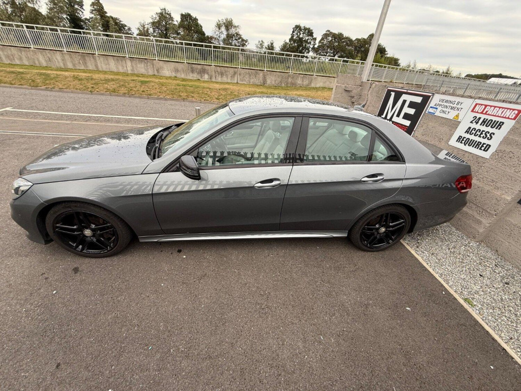MERCEDES-BENZ E CLASS