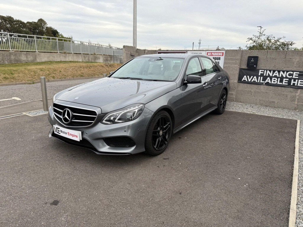 View MERCEDES-BENZ E CLASS 2.1 E220 BlueTEC AMG Night Edition