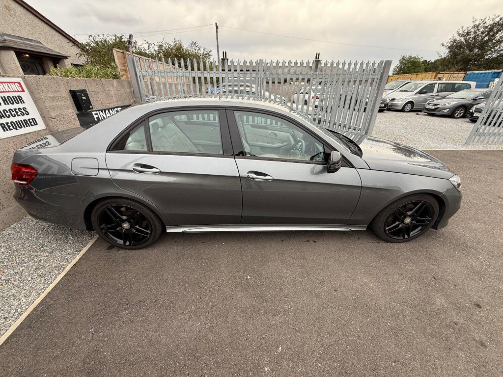 MERCEDES-BENZ E CLASS