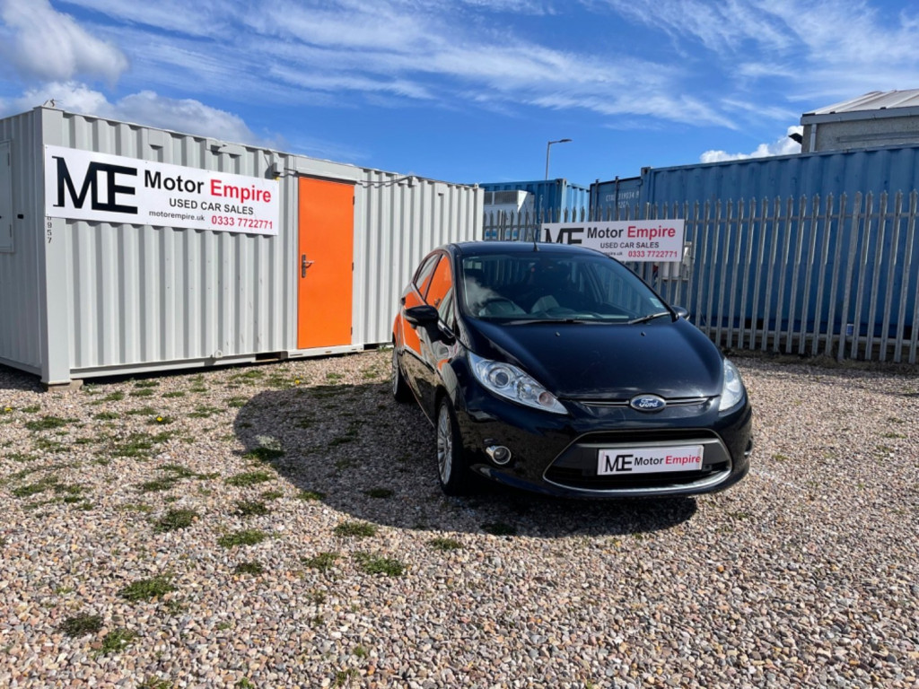 View FORD FIESTA TITANIUM