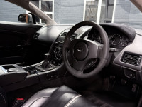 ASTON MARTIN VANTAGE