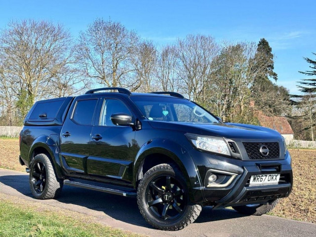 NISSAN NAVARA 2.3 dCi Tekna