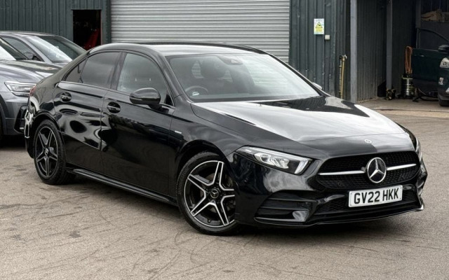 MERCEDES-BENZ A CLASS 1.3 A180 AMG Line Edition