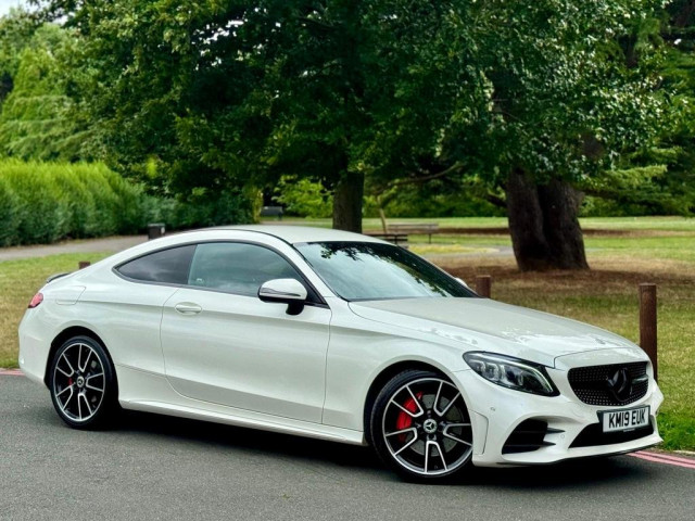 MERCEDES-BENZ C CLASS 2.0 C300d AMG Line