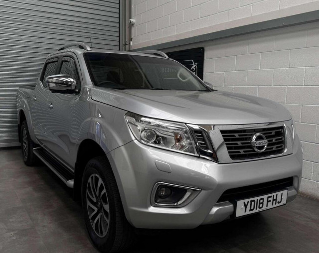 NISSAN NAVARA 2.3 dCi Tekna