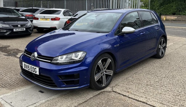 VOLKSWAGEN GOLF 2.0 TSI BlueMotion Tech R