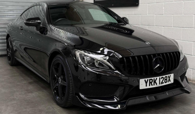 MERCEDES-BENZ C CLASS 2.0 C300 AMG Line