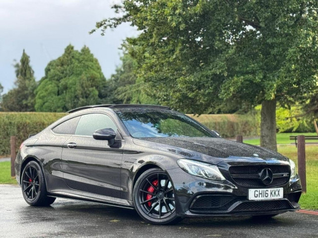 MERCEDES-BENZ C CLASS 4.0 C63 V8 BiTurbo AMG