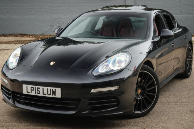 PORSCHE PANAMERA 3.0 D V6