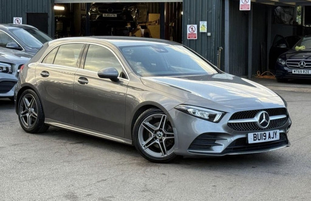 MERCEDES-BENZ A CLASS 1.3 A200 AMG Line