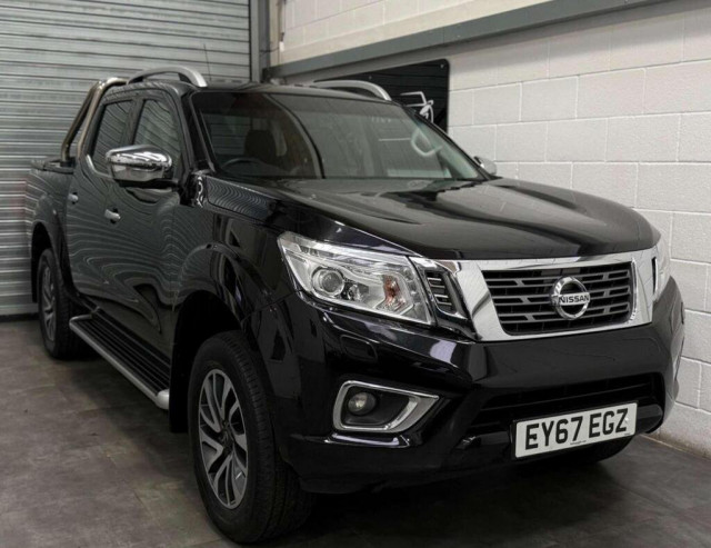 NISSAN NAVARA 2.3 dCi Tekna