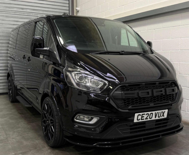 FORD TOURNEO CUSTOM 2.0 320 EcoBlue Titanium