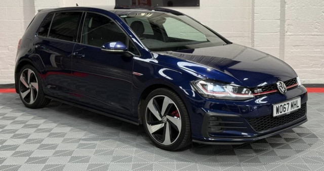 VOLKSWAGEN GOLF 2.0 TSI GTI