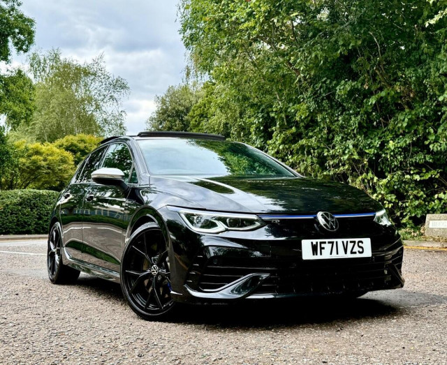 VOLKSWAGEN GOLF 2.0 TSI R