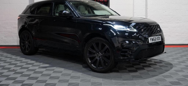 LAND ROVER RANGE ROVER VELAR 2.0 D180 R-Dynamic SE