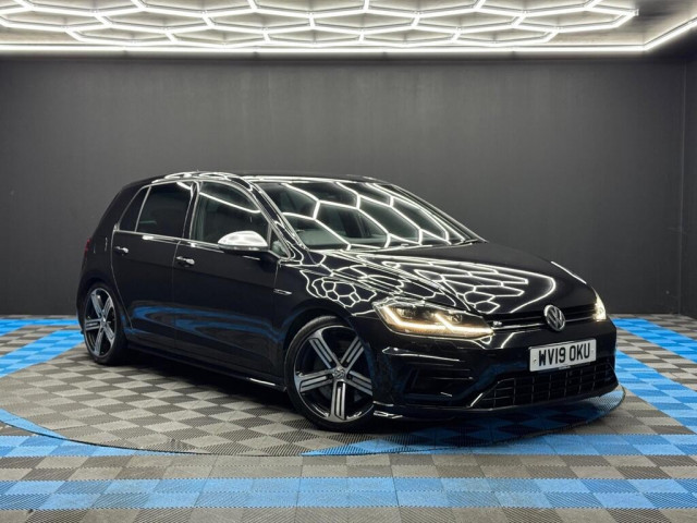 VOLKSWAGEN GOLF 2.0 TSI R