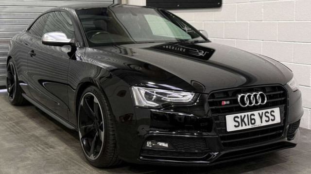 AUDI S5 3.0 TFSI V6 Black Edition