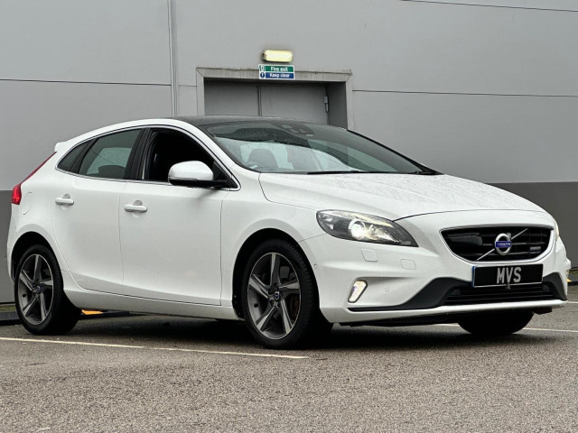 VOLVO V40