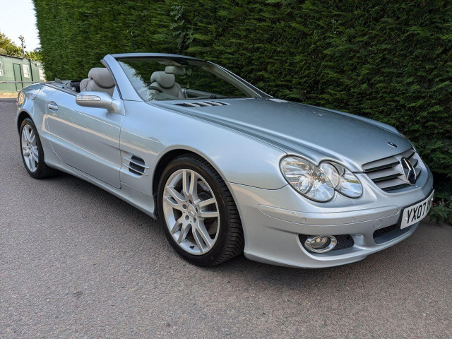 MERCEDES-BENZ SL