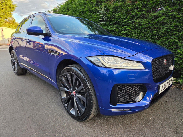 JAGUAR F-PACE