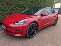 TESLA MODEL 3