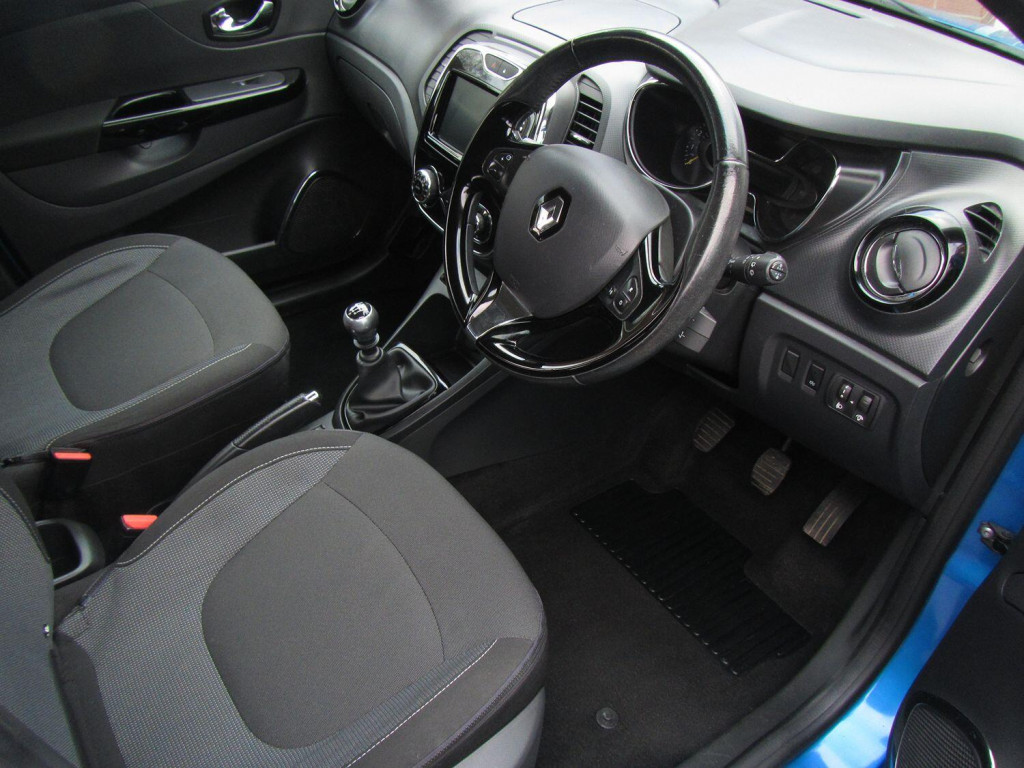 RENAULT CAPTUR