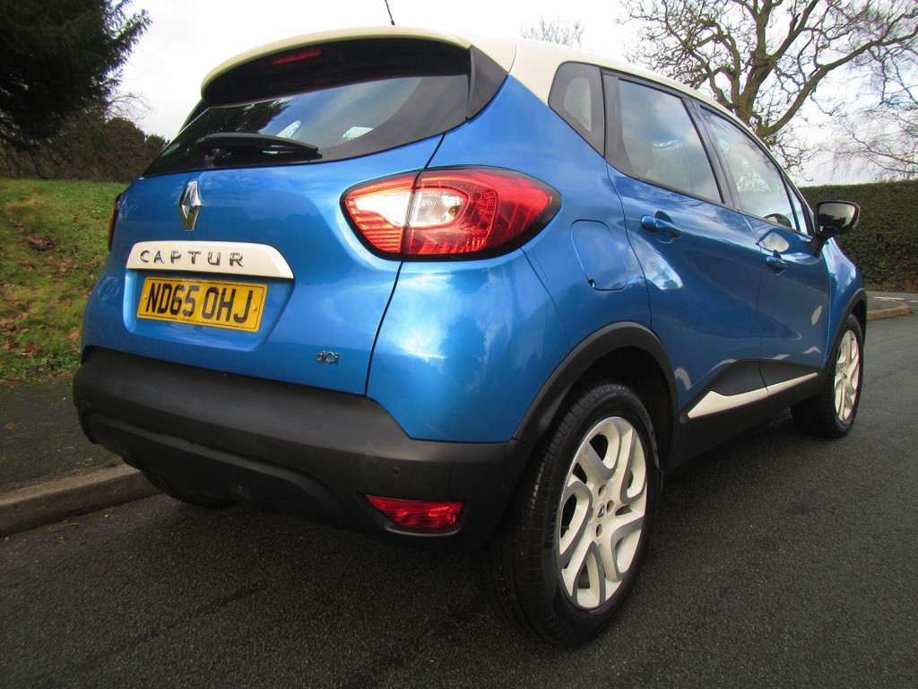 RENAULT CAPTUR