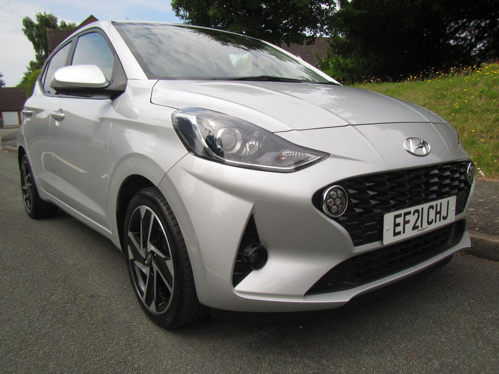 View HYUNDAI I10 1.2 Premium - REPAIRED CAT N