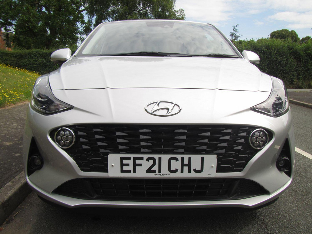 View HYUNDAI I10 1.2 Premium - REPAIRED CAT N