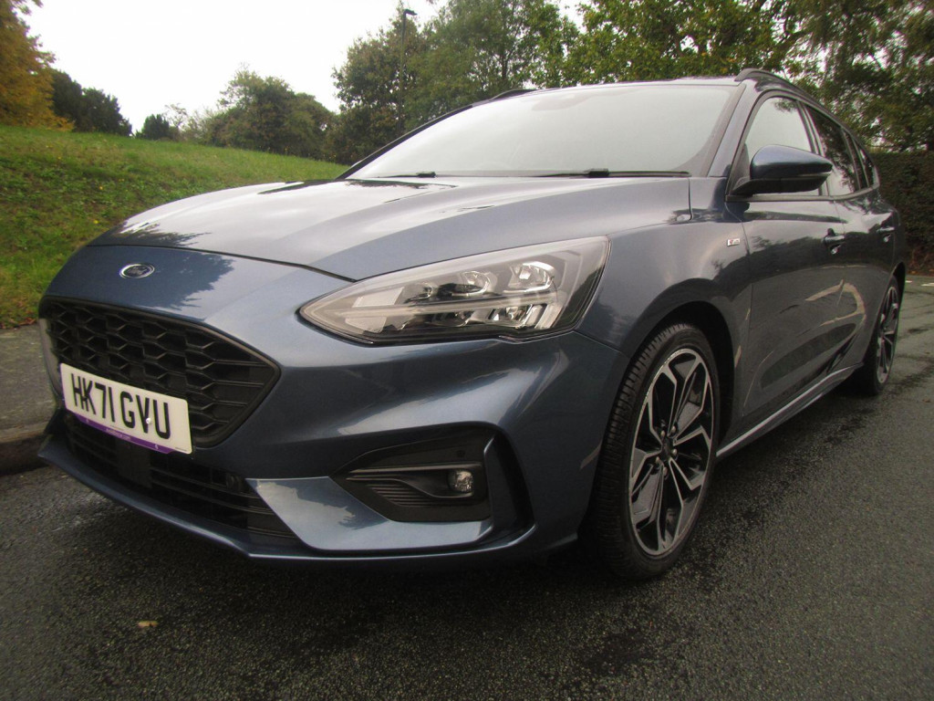 View FORD FOCUS 1.0 Focus ST-Line X Estate 1.0L EcoBoost 125PS FWD 8 Speed Automatic