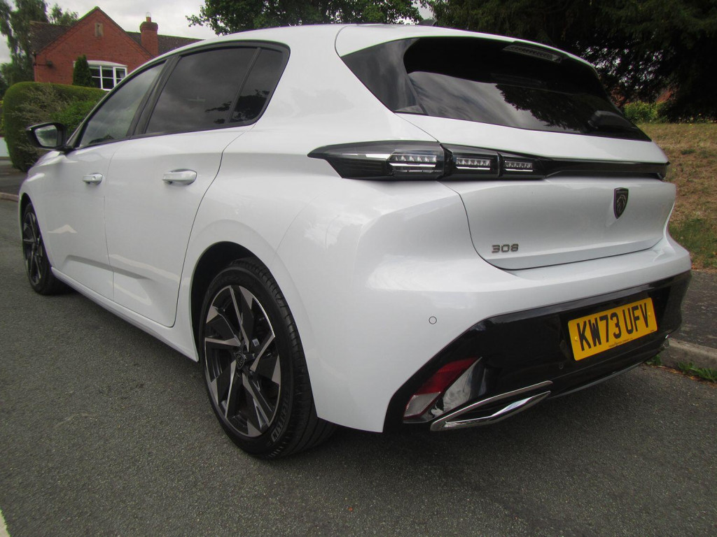 PEUGEOT 308