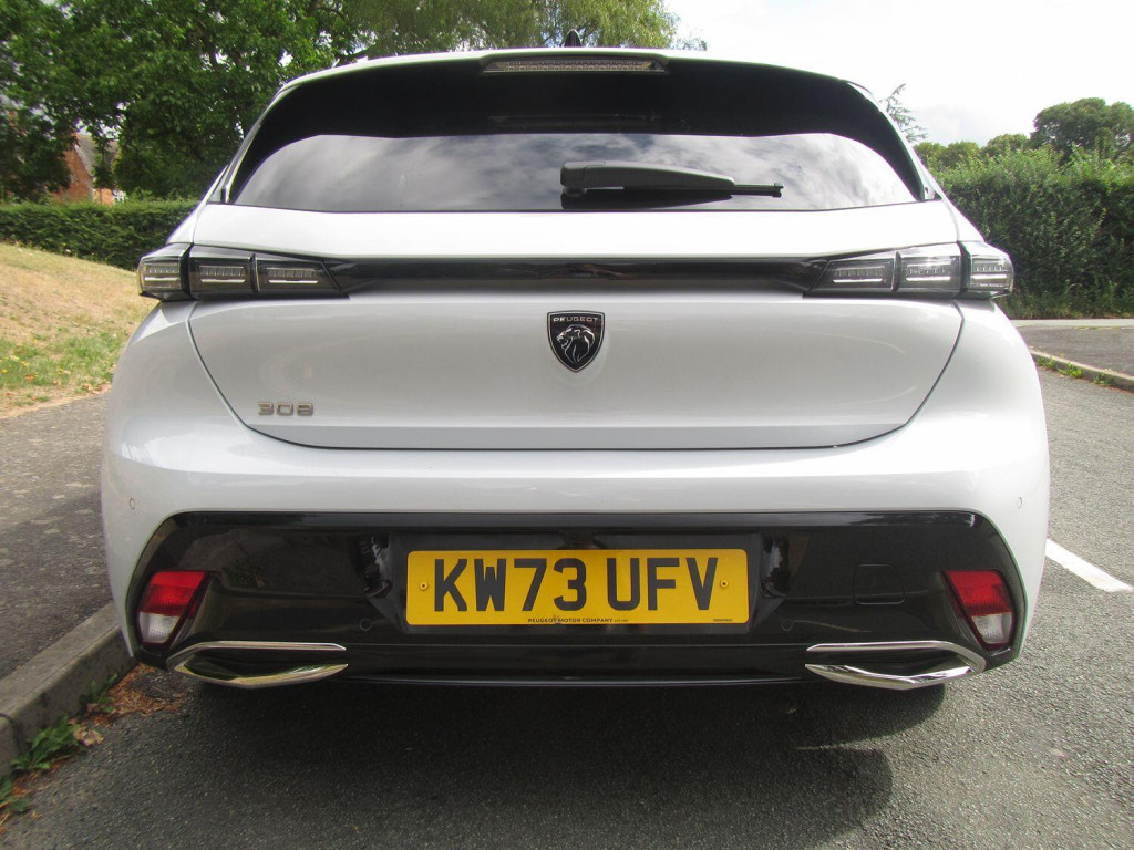 PEUGEOT 308
