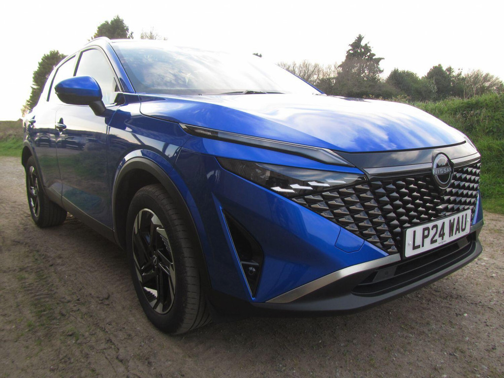 View NISSAN QASHQAI 1.3 DIG-T MHEV N-Connecta