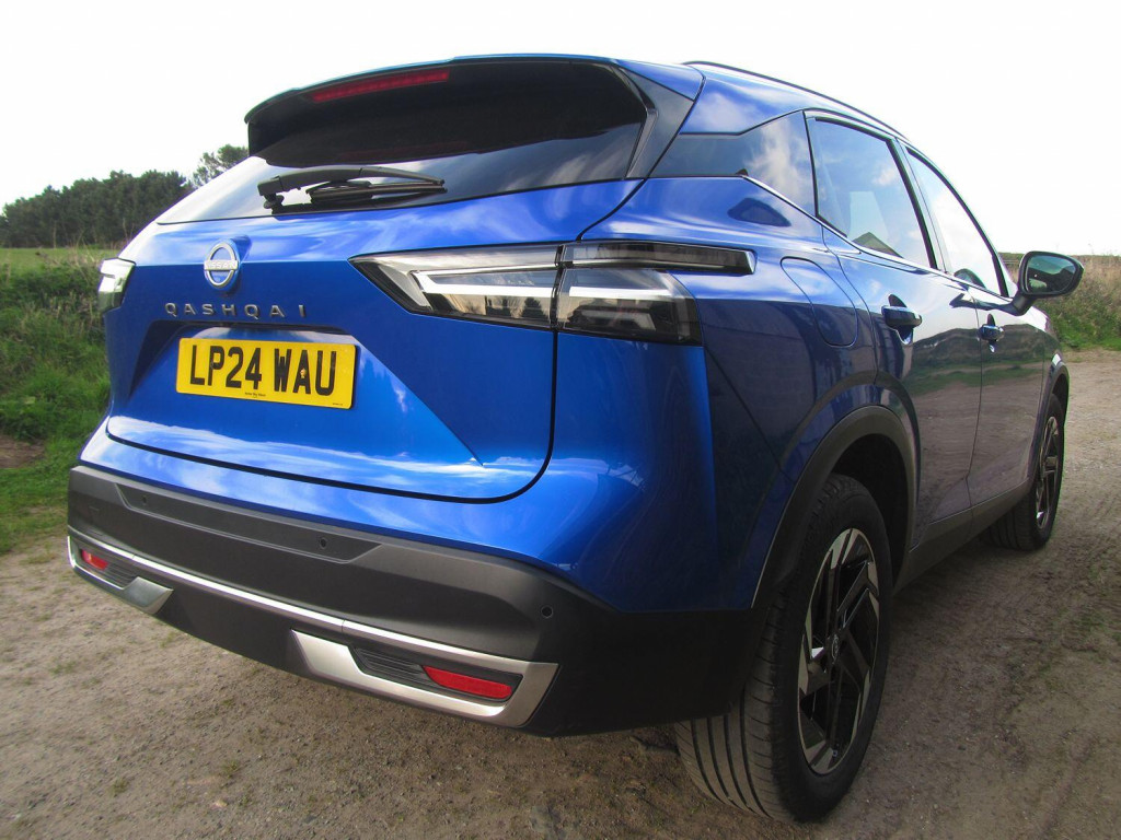View NISSAN QASHQAI 1.3 DIG-T MHEV N-Connecta
