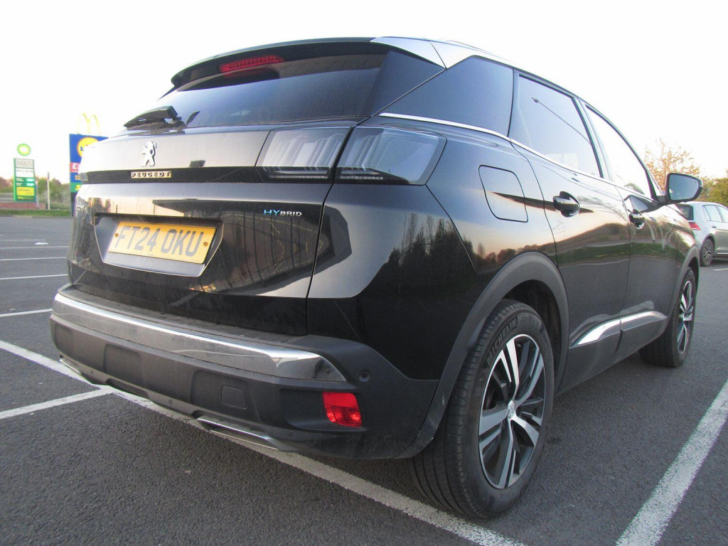 View PEUGEOT 3008 1.6 14.2kWh GT