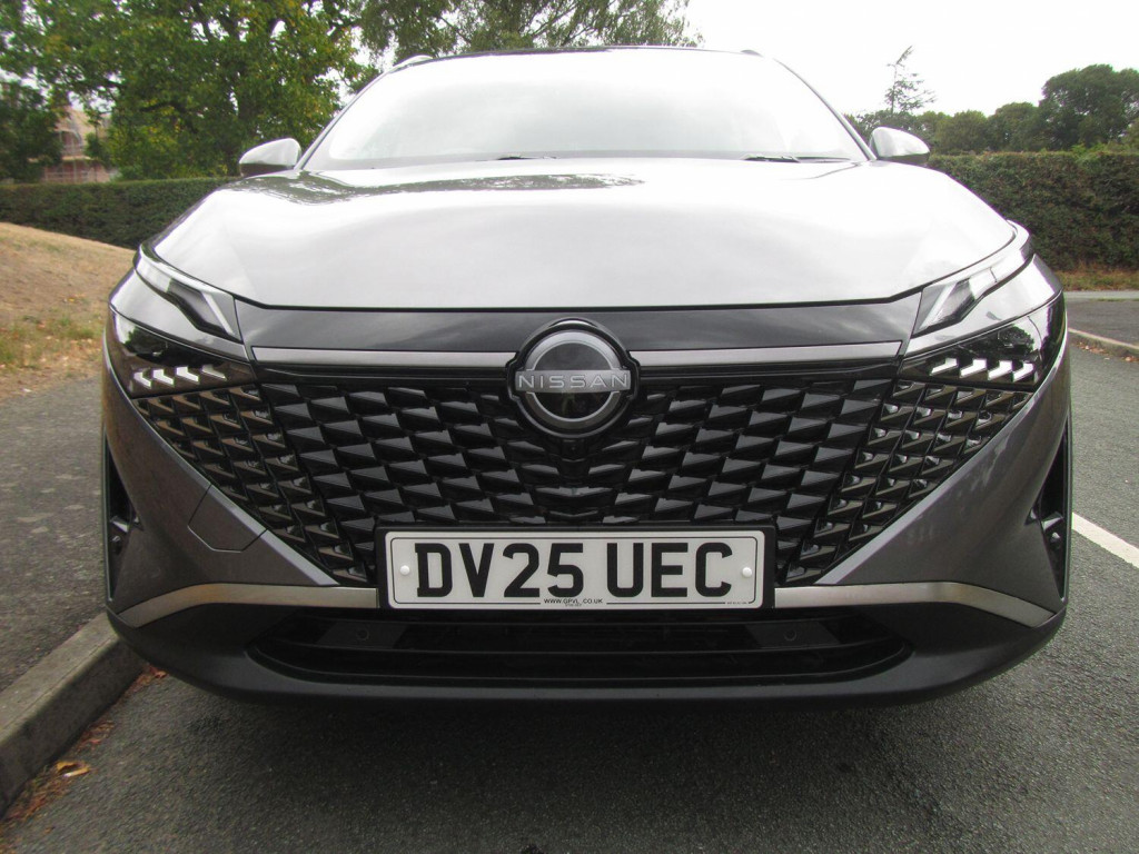 View NISSAN QASHQAI 1.3 DIG-T MHEV N-Connecta - REPAIRED CAT S