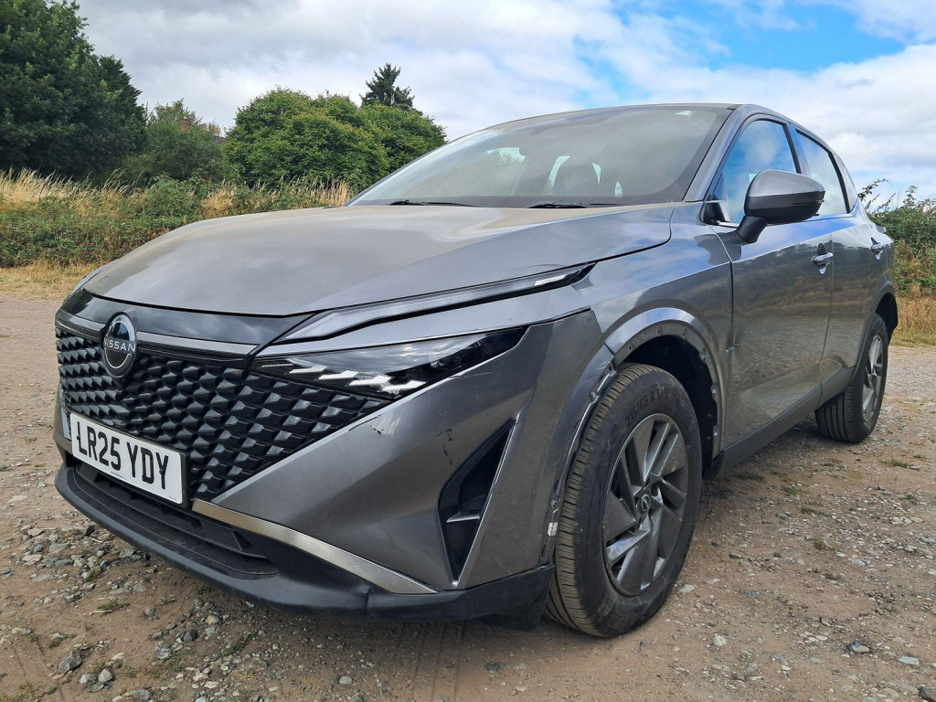 View NISSAN QASHQAI 1.3 DIG-T MHEV Acenta Premium - DAMAGED CAT N - DRIVE AWAY