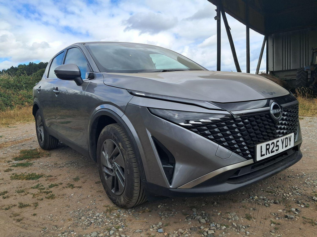 View NISSAN QASHQAI 1.3 DIG-T MHEV Acenta Premium - DAMAGED CAT N - DRIVE AWAY