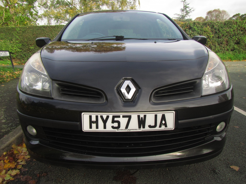 View RENAULT CLIO 1.4 16v Dynamique S