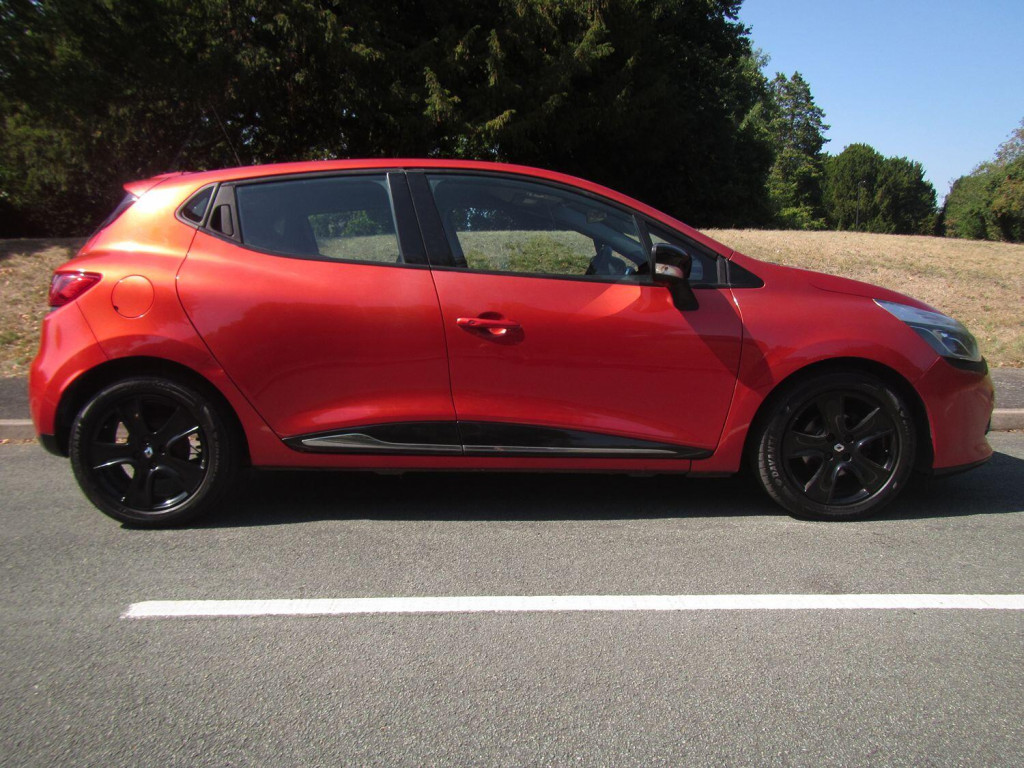 View RENAULT CLIO 1.5 Dynamique MediaNav dCi 90 Stop & Start