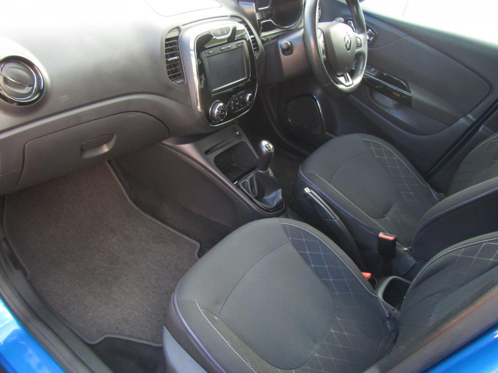 RENAULT CAPTUR