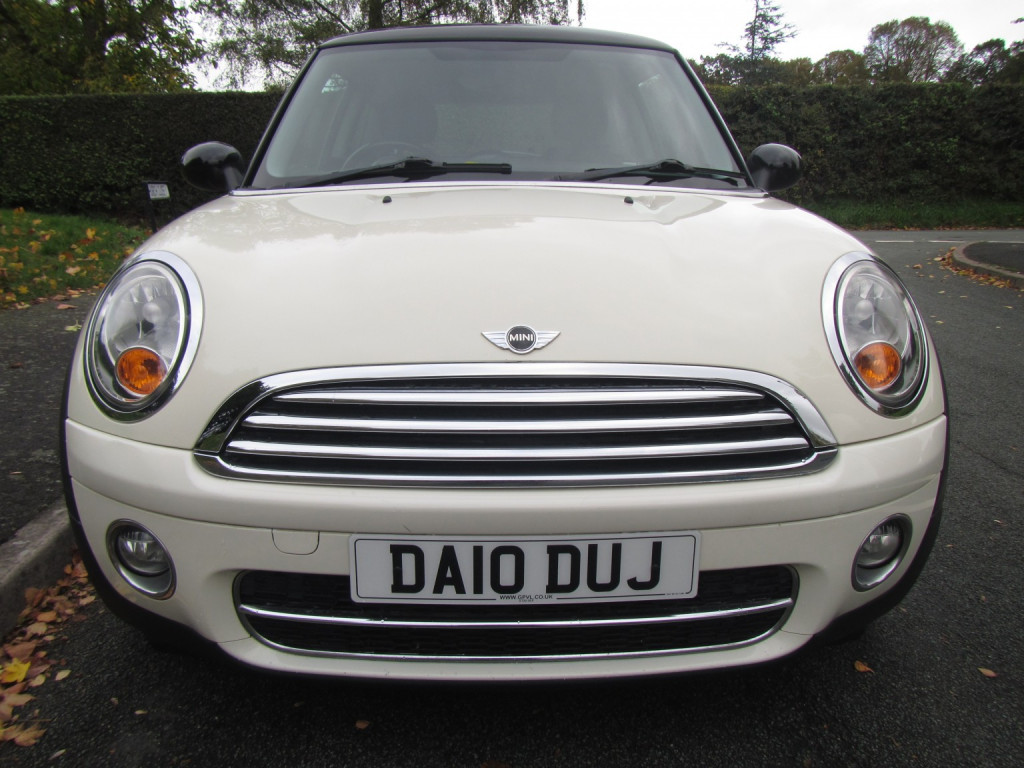 View MINI HATCH 1.6 Cooper D Hatch