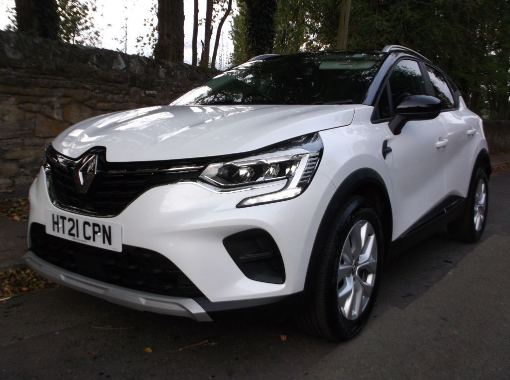 View RENAULT CAPTUR 1.3 TCe Iconic - REPAIRED CAT S